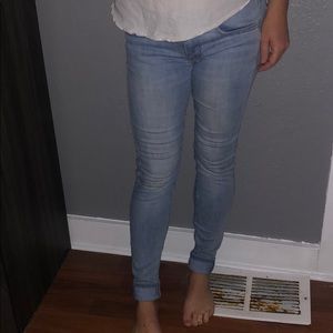 American eagle light wash jeans